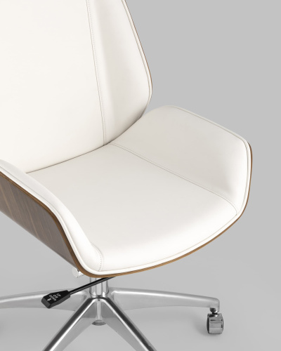 Кресло руководителя TopChairs Crown бежевое. Фото №9