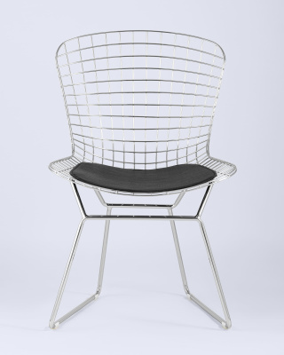 Стул обеденный Bertoia хромированный с черной подушкой фото Стул обеденный Bertoia хромированный с черной подушкой. Фото №5