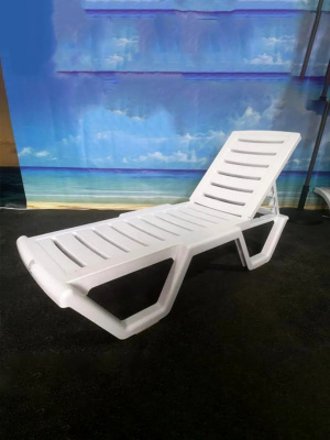 Шезлонг пляжный с подушкой (Белоруссия). Фото №3