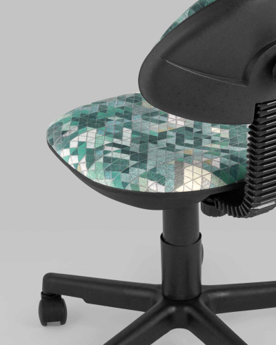 Кресло компьютерное детское УМКА абстракция зеленый. Фото №7